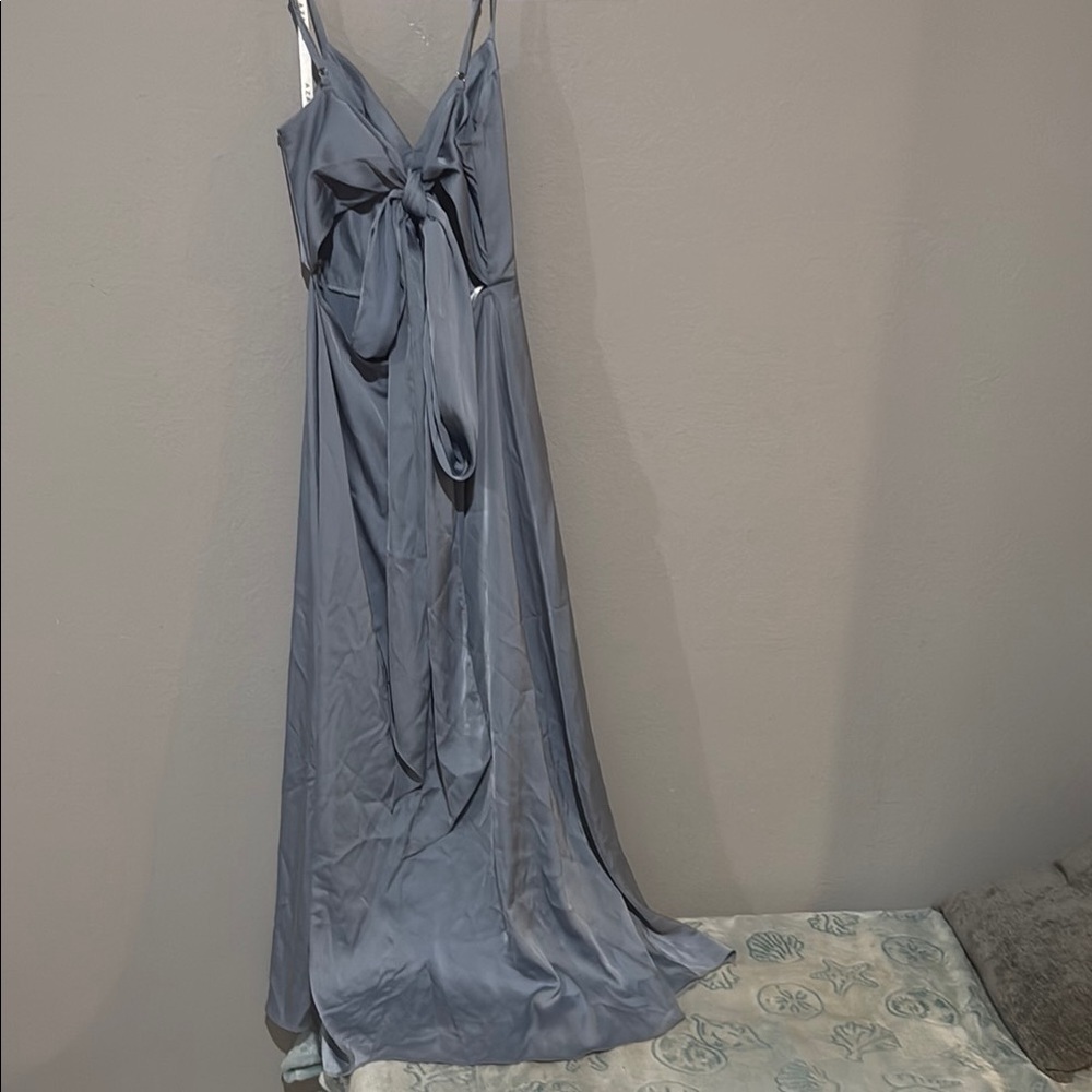 Elegant Blue Evening Gown - Picture 5 of 11